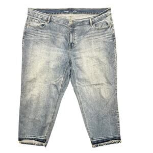 Old Navy Mid Rise Boyfriend Cropped Jeans Size 20